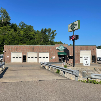 Elm Grove Collision Center at Wheeling